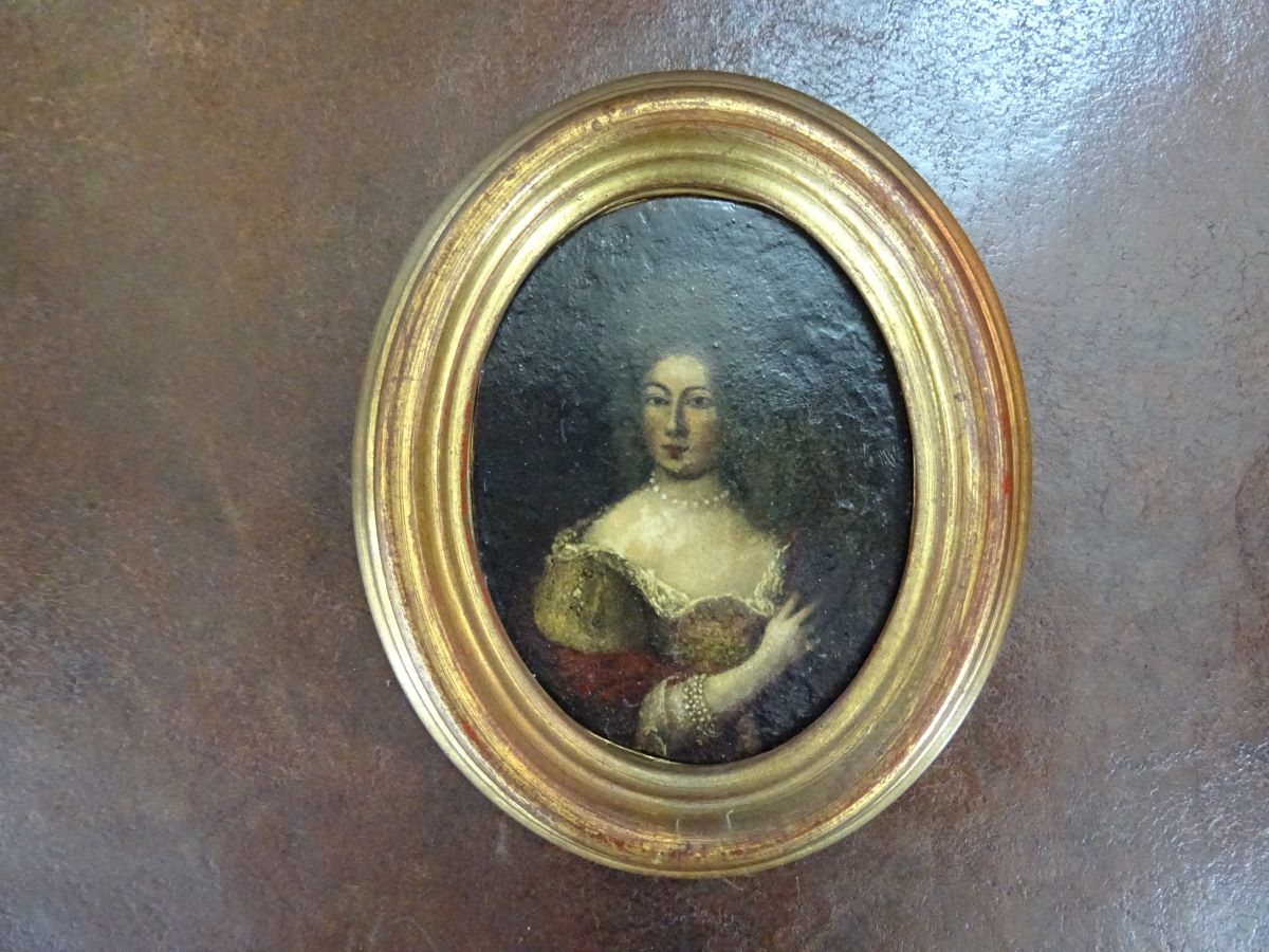 18th century miniature oil of a woman